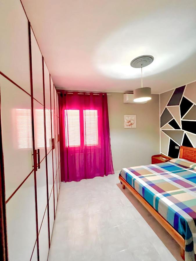 Ad Apartment